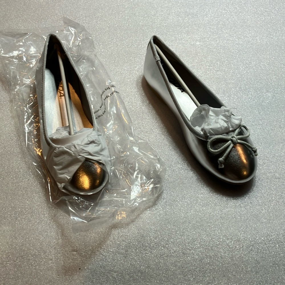 Silver Sida ballerina flats